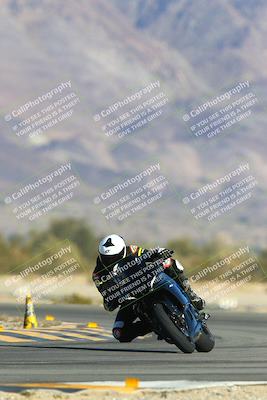 media/Jan-13-2024-SoCal Trackdays (Sat) [[9c032fe5aa]]/Turn 14 (10am)/